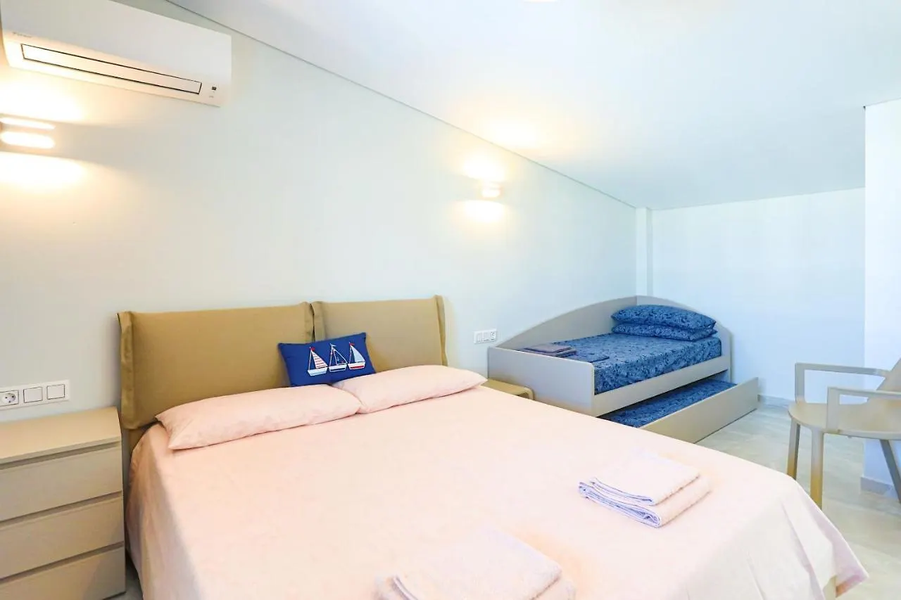 Lavinia Home Nikiti